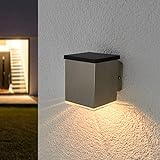 Lindby LED Solarleuchte außen 'Tyson' (spritzwassergeschützt) (Modern) in Alu aus Edelstahl (1 flammig, inkl. Leuchtmittel) - Solar-Wandleuchten, Wandlampe für Outdoor & Garten Außenwand/Hauswand